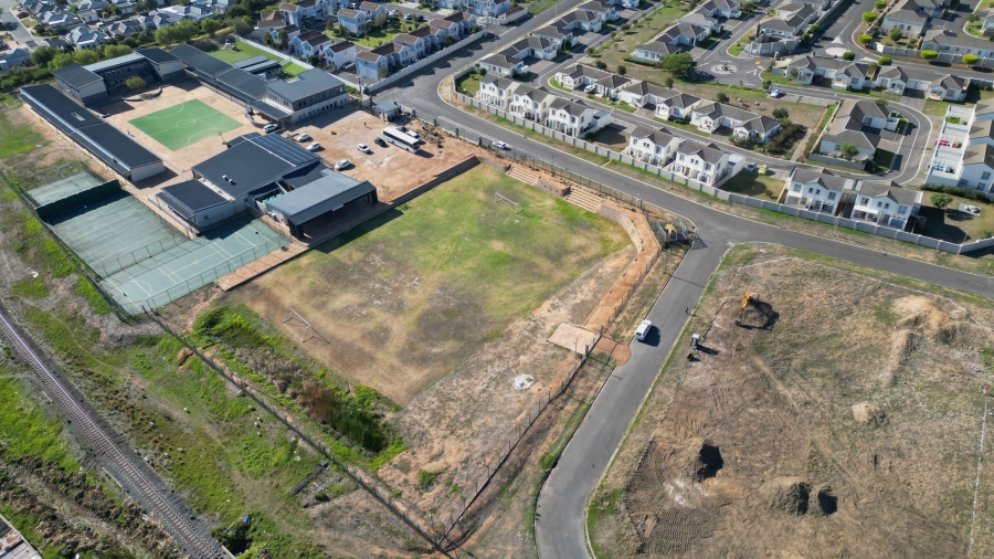 1 Bedroom Property for Sale in Fernwood Western Cape